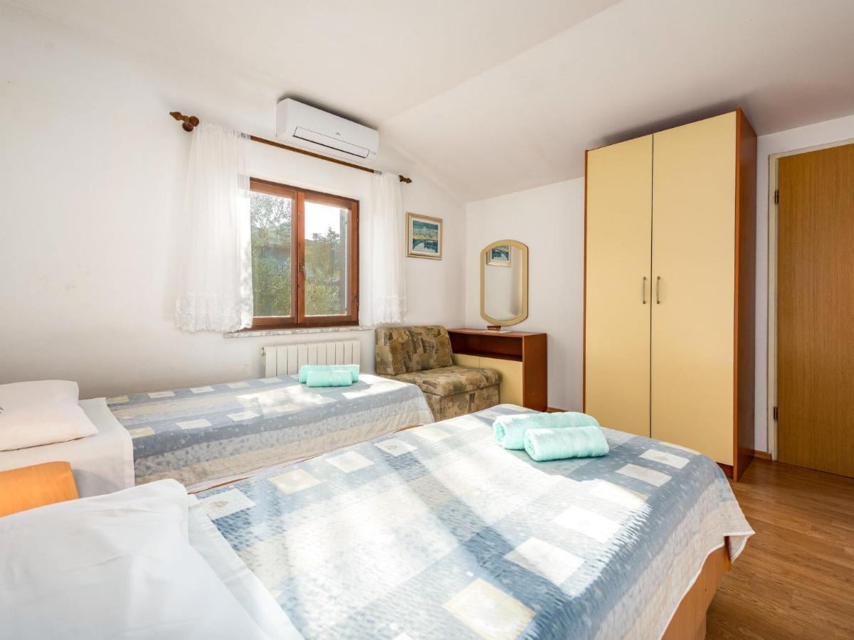 Holiday Home Hacienda - Pzn316 By Interhome Tinjan 외부 사진